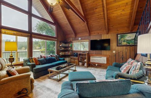 Groveland Casa | Allen Edgewater Retreat