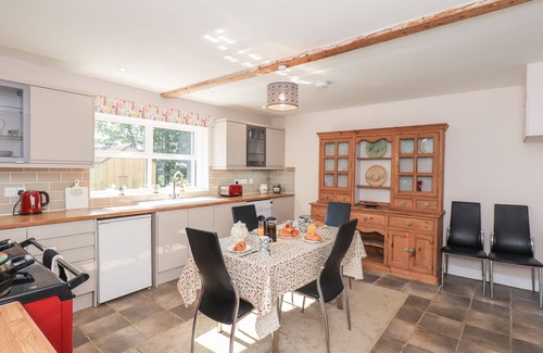 Wing Cabaña | ALLERGARTH BARN, pet friendly, with open fire in Brampton, Cumbria