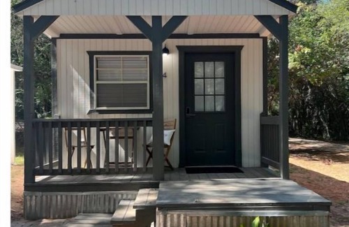Athens Casa | Allie Rose/Tiny house Lake Athens/ Canton Trade Days
