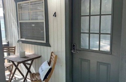 Athens Casa | Allie Rose/Tiny house Lake Athens/ Canton Trade Days