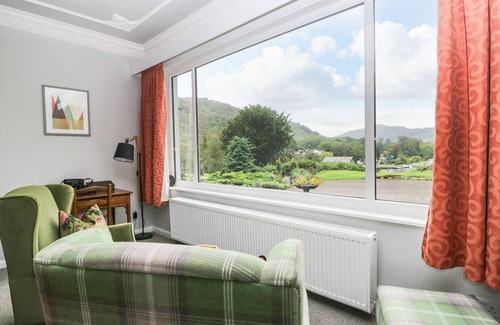 Newby Bridge Cabaña | ALLOA, pet friendly, character holiday cottage in Newby Bridge