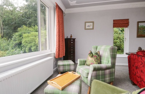 Newby Bridge Cabaña | ALLOA, pet friendly, character holiday cottage in Newby Bridge