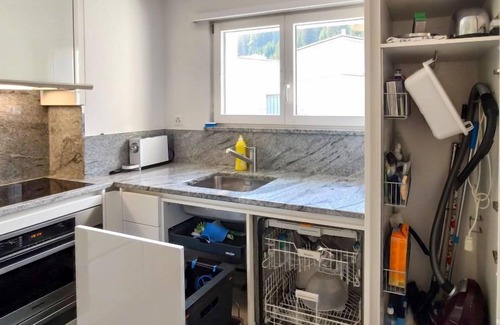 Davos-Platz Apartamento | Allod Park Haus B 403 by Interhome