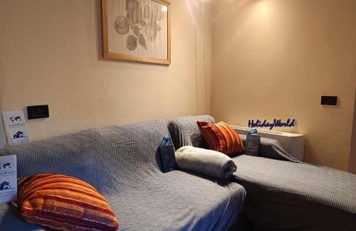 Pian degli Ontani Apartamento | Alloggio Mezzovino by Holiday World