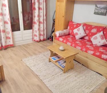 Allos Apartamento | ALLOS village STUDIO cosy avec balcon