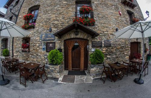Pujal Casa | Allotjament Rural Ca L'Anton