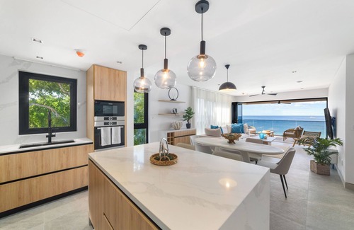 Brighton Apartamento | Allure 401 - NEW Beachfront Condo On Brighton Beach