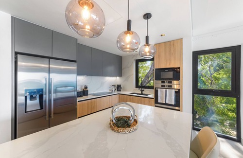 Brighton Apartamento | Allure 401 - NEW Beachfront Condo On Brighton Beach