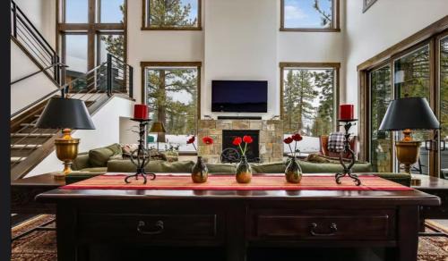 Truckee Casa | Allure at Schaffer's Mill by Tahoe Getaways - 4BR Pet-Friendly Home w Private Hot Tub & Air Conditioning!
