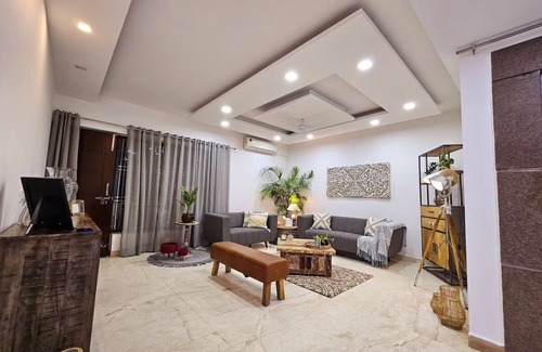 Sector D Apartamento | Alluring, Affluent, Artistic Aparment 1 Room - Vasant Kunj