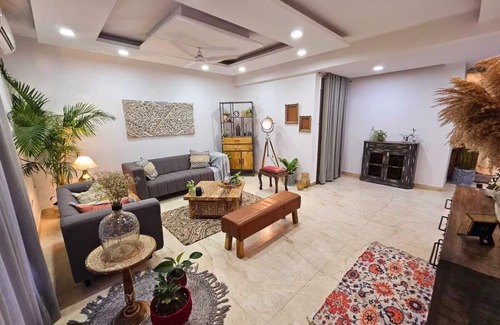 Sector D Apartamento | Alluring, Affluent, Artistic Aparment 1 Room - Vasant Kunj