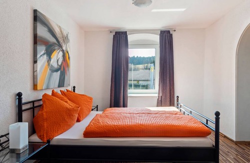 Sandl Apartamento | Alluring Apartment in Sandl with Balcony