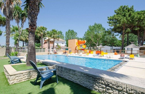 Le Grau-dʼAgde Cabaña | Seductora casa de campo en Agde con terraza