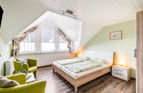 Ernst Casa | Alluring Holiday Home in Ernst with Balcony