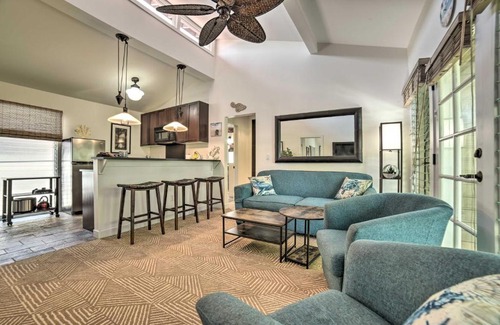 Historic Lahaina Front Street Apartamento | Alluring Lahaina Condo with Walkable Location!