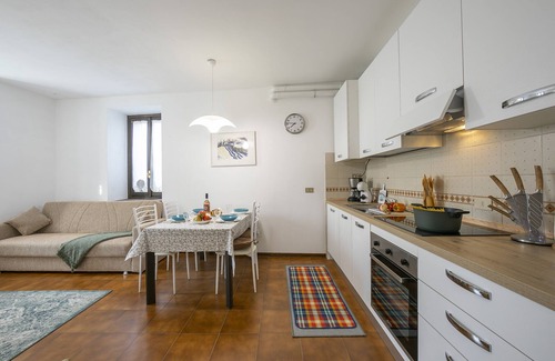 Barbarano Apartamento | Alma - 100m Near Lake, Salò, Italy