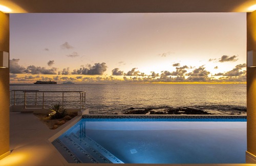 Beacon Hill Villa | OCEAN FANTASY-DIRECT OCEANFRONT-Penthouse de lujo-Piscina privada en la azotea