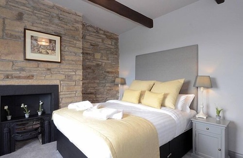 Sowerby Bridge Hotel | Alma Inn
