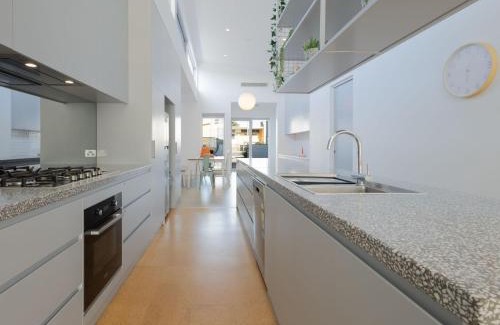 Port Fairy Casa | Alma on Barclay