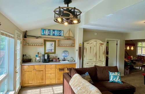 Westwood Casa | Almanor Lake House, Beach, Dock and Mooring Ball.