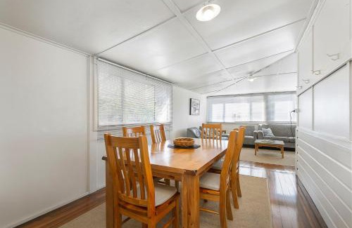 Crescent Head Casa | Almare 7 Gowing Street