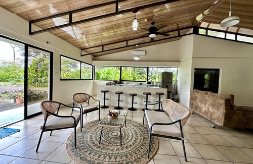 Los Ángeles Villa | Almendros Eco-Villas
