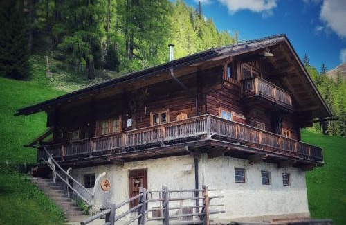 Innervillgraten Chalet De Esquí | Almhütte Oberschaller bei Alfenalm - Ferienwohnungen am Berg