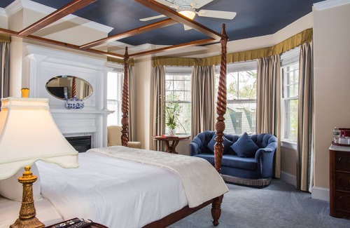 Newport Cama Y Desayuno | Almondy Inn