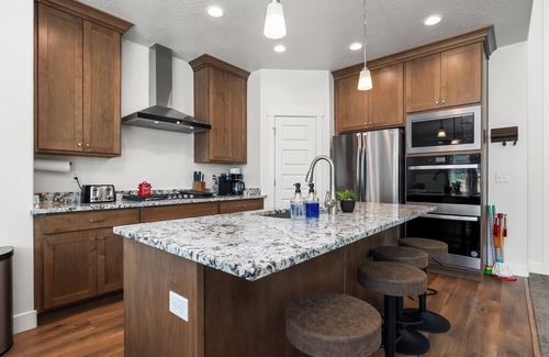 Spanish Fork Casa | Spacious 6-bedroom house in welcoming Spanish Fork