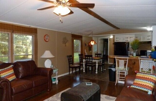 Cadiz Casa | Almost Paradise- Lake Area Rental 1/4 Mile To The Lake Y Boat Ramp!