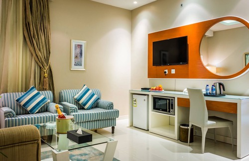Al Malaz Hotel | Almuhaidb Salahuddin- Almalaz