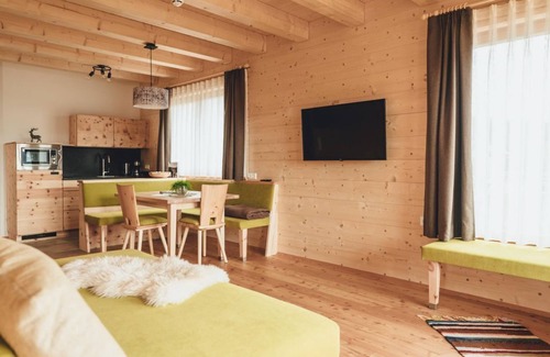 Albeck Cabina | Almwohnung Bretthöhe - Hiaslhütte & Almgasthof Hiasl Zirbenhütte
