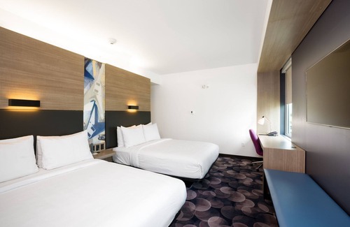 Montopolis Hotel | Aloft Austin Airport