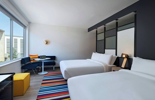 East Oak Hill Hotel | Aloft Austin Southwest