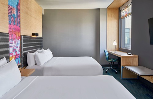 Aventura Hotel | Aloft Miami Aventura