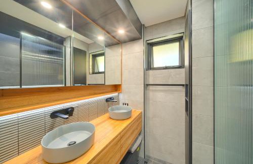 Mount Clarence Casa | Aloft Mt Clarence