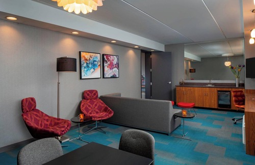Rogers Hotel | Aloft Rogers - Bentonville