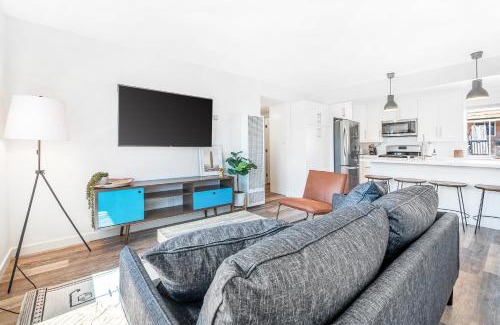 San Clemente Casa | Aloha Amigos Surf Getaway