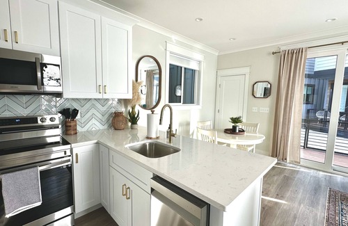 Wilmington Historic District Alquiler De Eote | Aloha at The Cove - End of Dock
