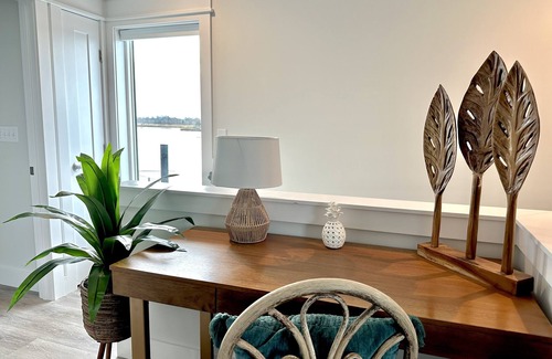 Wilmington Historic District Alquiler De Eote | Aloha at The Cove - End of Dock