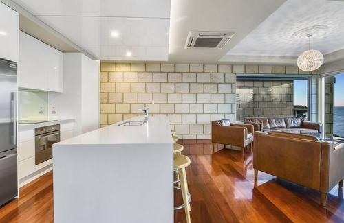 Waterhouse Casa | Aloha Beachfront Robe Central