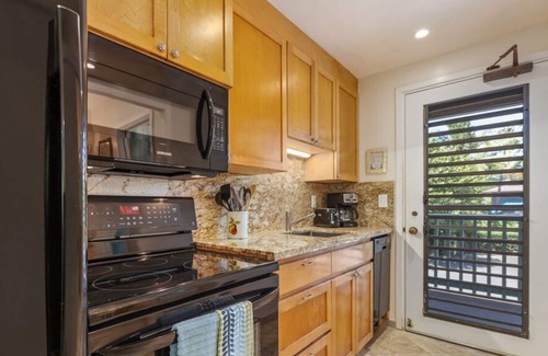 Napili Condominio | Aloha Condos, Napili Bay Resort, Condo 217, Beach View, Renovated