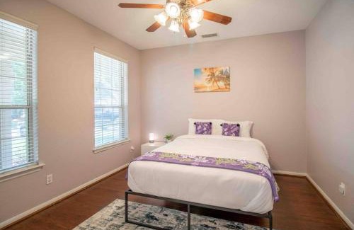 College Park Casa | ALOHA! Hawaii in The Woodlands 5BD/3BA Sleeps 10