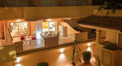 Marbella Apartamento | Aloha Hill Club LLuxury 5 Star Golf Resort Near Puerto Banus and Marbella