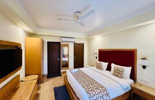 Tapovan Apartamento | ALOHA ON SACRED GANGES with INFINITY POOL