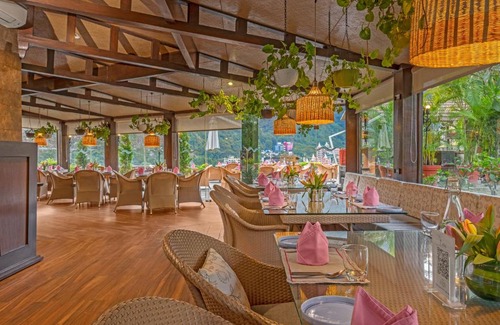Tapovan Complejo | Aloha On The Ganges by Leisure Hotels