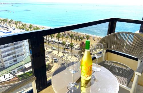 Torrequebrada Apartamento | Aloha Playa Deluxe WiFi Swimming Pools & Parking