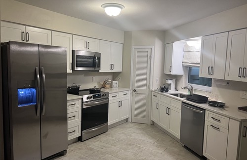 Bonita Shores Casa | Aloha Royal Palms! - Awesome private lodging on the water!