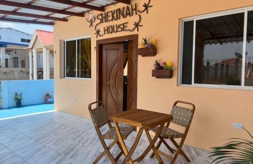 Data de Villamil Casa | Alojamiento en Shekinah House