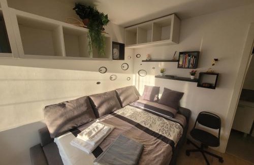 Puente de Vallecas Cama Y Desayuno | Alojamiento ENTERO en Madrid, con ACCESO PRIVADO